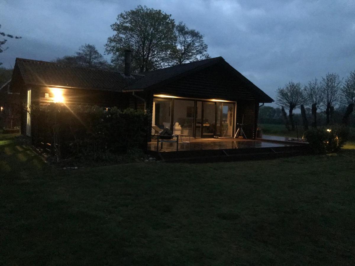 Dejlig Sommerhus 150M Fra Privat Strand Brenderup Exteriör bild