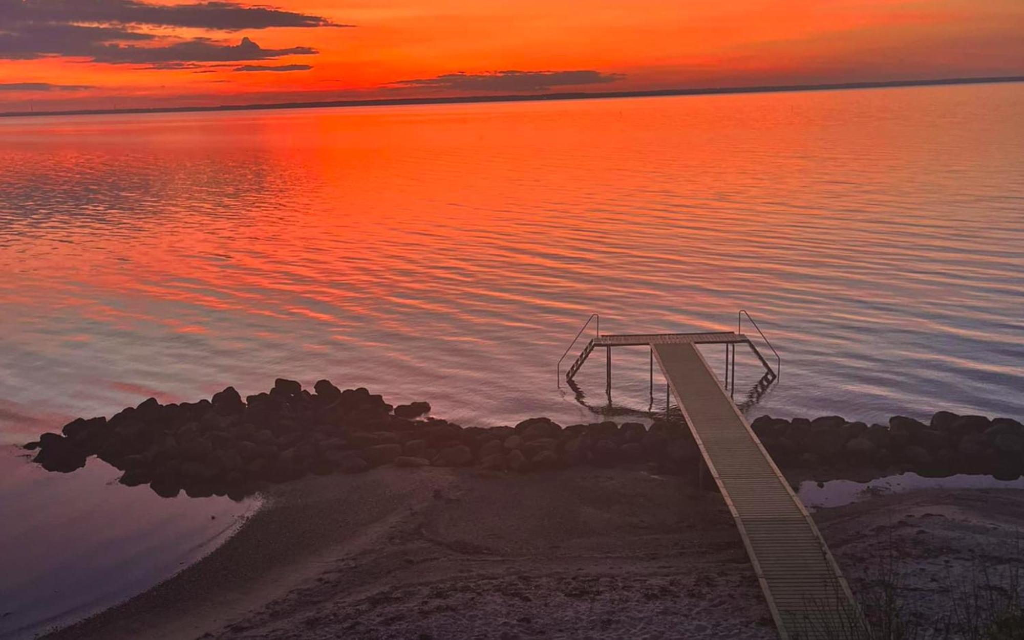 Dejlig Sommerhus 150M Fra Privat Strand Brenderup Exteriör bild